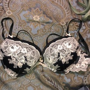 Victoria Secret 34 DD GUC push-up sexy dream angel